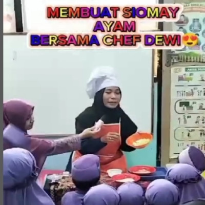 Memasak Bersama Koki Dewi Pembelajaran Tema Jenjang KB